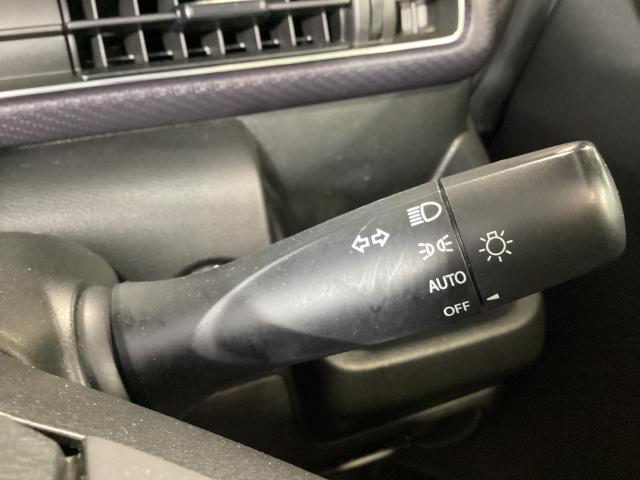 �[��ꎞ��A�������g���l���ȂǁA�w�b�h���C�g�_�E�����̔ς킵������J�����Ă����I�[�g���C�g����������Ă��܂��B