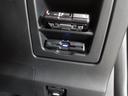 運転席のボンネットオプナーの近くに設置した、目立ちにくい場所でスッポリ収納されているETC(2.0)を装備です!