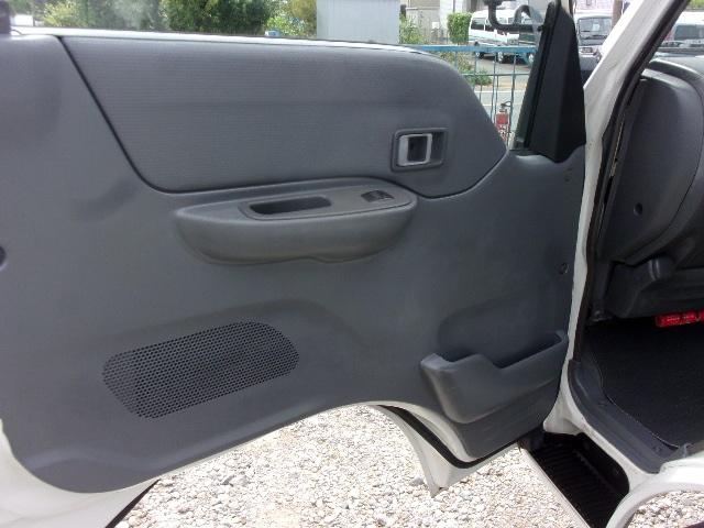 MAZDA BRAWNY VAN LONG DX