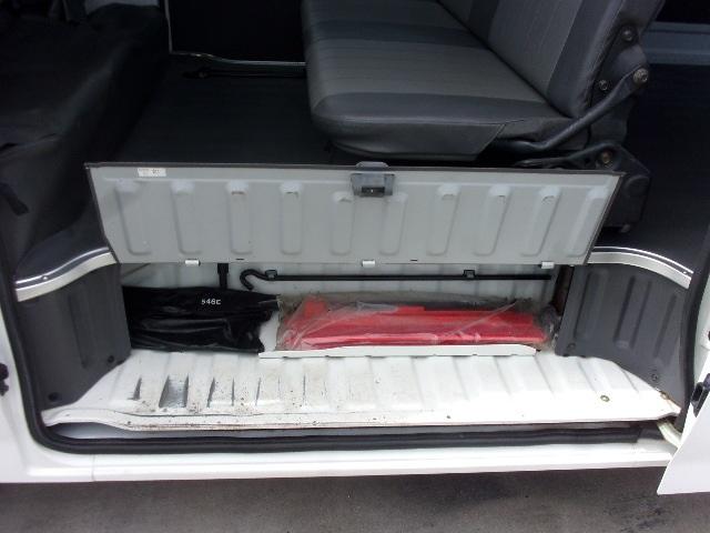 MAZDA BRAWNY VAN LONG DX