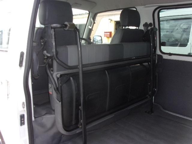 ブローニィバン 前後同タイヤ リアシングルタイヤ AT 5ドア 6人乗り フォグランプ HDDナビ ETC プライバシーガラス AC Wエアバック ABS PS PW 積載1250kg(20枚目)