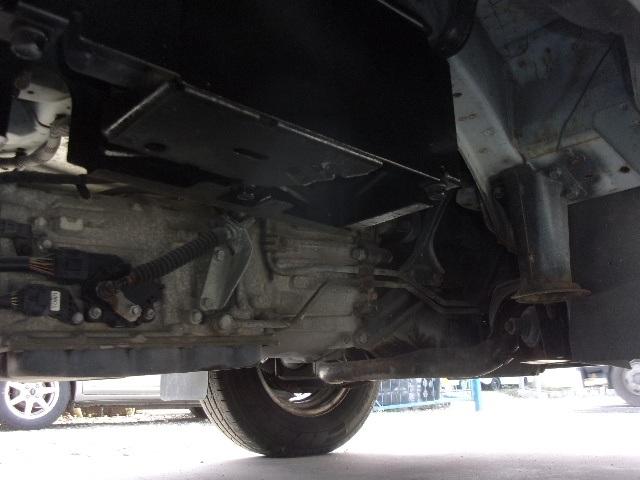 ブローニィバン 前後同タイヤ リアシングルタイヤ AT 5ドア 6人乗り フォグランプ HDDナビ ETC プライバシーガラス AC Wエアバック ABS PS PW 積載1250kg(45枚目)