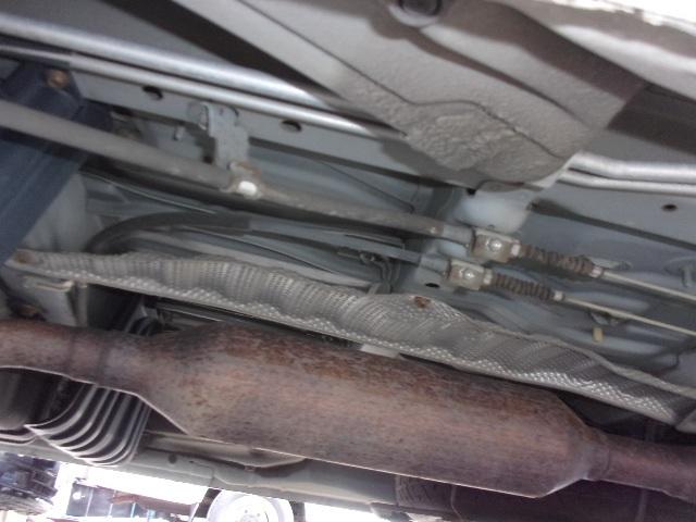 ノア Ｓｉ　ナビ　ＴＶ　バックカメラ　ＥＴＣ　左パワ－スライドドア　エアロ　ＨＩＤヘッドライト　８人乗り　インテリキー　プッシュスタート　ウインカー付格納ミラー　タイミングチェーン　フォグランプ（34枚目）