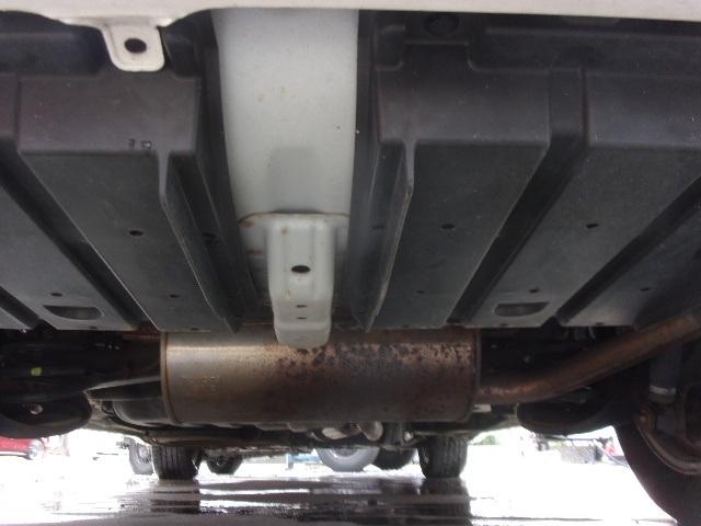 ノア Ｓｉ　ナビ　ＴＶ　バックカメラ　ＥＴＣ　左パワ－スライドドア　エアロ　ＨＩＤヘッドライト　８人乗り　インテリキー　プッシュスタート　ウインカー付格納ミラー　タイミングチェーン　フォグランプ（36枚目）