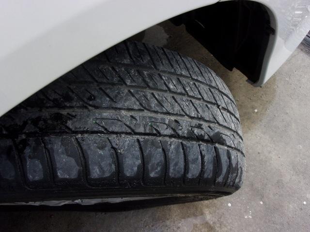 ノア Ｓｉ　ナビ　ＴＶ　バックカメラ　ＥＴＣ　左パワ－スライドドア　エアロ　ＨＩＤヘッドライト　８人乗り　インテリキー　プッシュスタート　ウインカー付格納ミラー　タイミングチェーン　フォグランプ（39枚目）