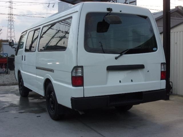 ブローニィバン ロングＤＸ　前後同タイヤ　リアシングルタイヤ　前後バンパーラプター塗装　５ドア　６人　ＡＴ　タイヤ４本新品　ＥＴＣ　プライバシーガラス　荷室ハンガーバー付　集中ドア　ＡＣ　エアバック　ＰＳ　ＰＷ　積載１２５０ｋｇ（7枚目）