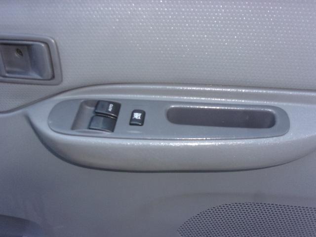 ブローニィバン ロングＤＸ　前後同タイヤ　リアシングルタイヤ　前後バンパーラプター塗装　５ドア　６人　ＡＴ　タイヤ４本新品　ＥＴＣ　プライバシーガラス　荷室ハンガーバー付　集中ドア　ＡＣ　エアバック　ＰＳ　ＰＷ　積載１２５０ｋｇ（36枚目）