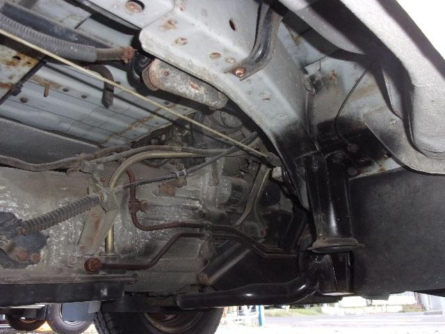 ブローニィバン ロングＤＸ　前後同タイヤ　リアシングルタイヤ　前後バンパーラプター塗装　５ドア　６人　ＡＴ　タイヤ４本新品　ＥＴＣ　プライバシーガラス　荷室ハンガーバー付　集中ドア　ＡＣ　エアバック　ＰＳ　ＰＷ　積載１２５０ｋｇ（43枚目）