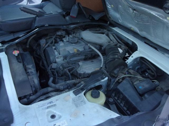 ブローニィバン ロングＤＸ　平床　荷室アオリ付　タイミングベルト交換済　ＡＴ　５Ｄ　６人乗り　リアサイドパネル付　ＡＣ　エアバック　運転席助手席のみ集中ドア　エアバック　ＰＳ　ＰＷ　積載１２５０ｋｇ（10枚目）