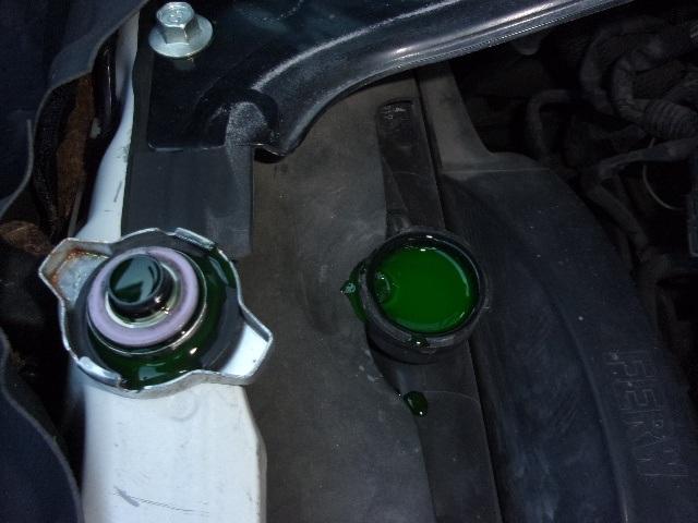 ブローニィバン ロングＤＸ　平床　荷室アオリ付　タイミングベルト交換済　ＡＴ　５Ｄ　６人乗り　リアサイドパネル付　ＡＣ　エアバック　運転席助手席のみ集中ドア　エアバック　ＰＳ　ＰＷ　積載１２５０ｋｇ（12枚目）