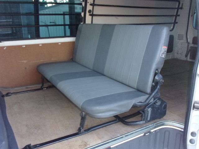 ブローニィバン ロングＤＸ　平床　荷室アオリ付　タイミングベルト交換済　ＡＴ　５Ｄ　６人乗り　リアサイドパネル付　ＡＣ　エアバック　運転席助手席のみ集中ドア　エアバック　ＰＳ　ＰＷ　積載１２５０ｋｇ（20枚目）