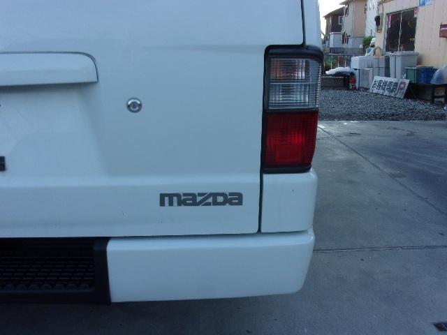 ブローニィバン ロングＤＸ　平床　荷室アオリ付　タイミングベルト交換済　ＡＴ　５Ｄ　６人乗り　リアサイドパネル付　ＡＣ　エアバック　運転席助手席のみ集中ドア　エアバック　ＰＳ　ＰＷ　積載１２５０ｋｇ（44枚目）