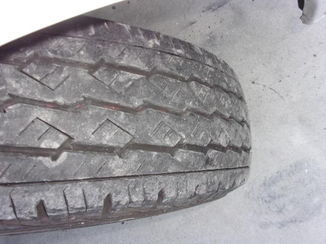 ブローニィバン ロングＤＸ　平床　荷室アオリ付　タイミングベルト交換済　ＡＴ　５Ｄ　６人乗り　リアサイドパネル付　ＡＣ　エアバック　運転席助手席のみ集中ドア　エアバック　ＰＳ　ＰＷ　積載１２５０ｋｇ（53枚目）