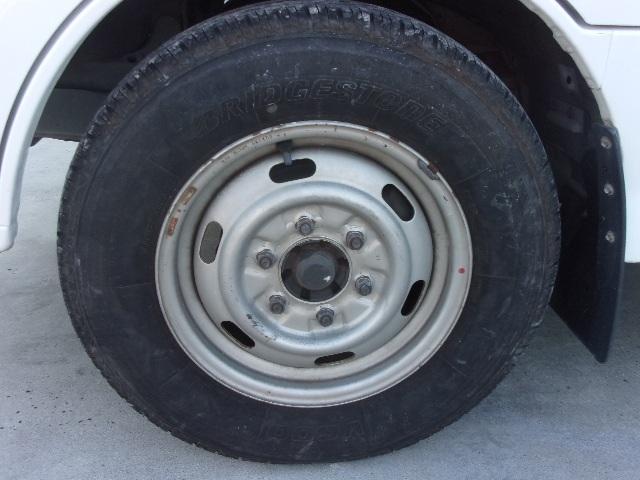 ブローニィバン ロングＤＸ　平床　荷室アオリ付　タイミングベルト交換済　ＡＴ　５Ｄ　６人乗り　リアサイドパネル付　ＡＣ　エアバック　運転席助手席のみ集中ドア　エアバック　ＰＳ　ＰＷ　積載１２５０ｋｇ（54枚目）