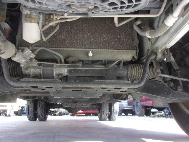 ブローニィバン ロングＤＸ　平床　リアＷタイヤ　ＡＴ　前後バンパーラプター塗装　５ドア　３人乗り　６人乗り構造変更可能　プライバシーガラス　ＡＣ　エアバック　ＰＳ　ＰＷ　集中ドアロック　積載１２５０ｋｇ（37枚目）