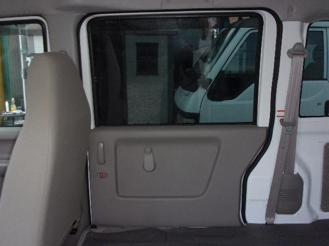 スクラム ＰＡ　１年保証付　５ＭＴ車　５ドア　ハイルーフ　ＡＣ　ＰＳ　Ｗエアバック　プライバシーガラス　集中ドアロック　禁煙車　レベライザー　積載３５０ｋｇ（22枚目）