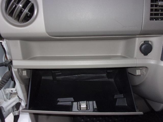 スクラム ＰＡ　１年保証付　５ＭＴ車　５ドア　ハイルーフ　ＡＣ　ＰＳ　Ｗエアバック　プライバシーガラス　集中ドアロック　禁煙車　レベライザー　積載３５０ｋｇ（33枚目）