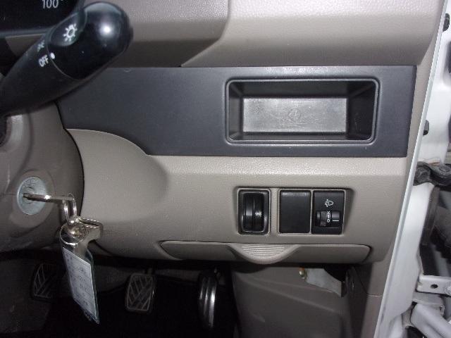 スクラム ＰＡ　１年保証付　５ＭＴ車　５ドア　ハイルーフ　ＡＣ　ＰＳ　Ｗエアバック　プライバシーガラス　集中ドアロック　禁煙車　レベライザー　積載３５０ｋｇ（34枚目）