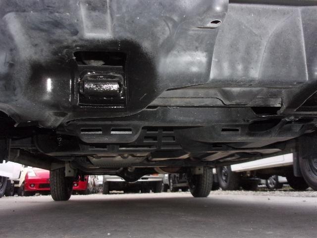 スクラム ＰＡ　１年保証付　５ＭＴ車　５ドア　ハイルーフ　ＡＣ　ＰＳ　Ｗエアバック　プライバシーガラス　集中ドアロック　禁煙車　レベライザー　積載３５０ｋｇ（39枚目）