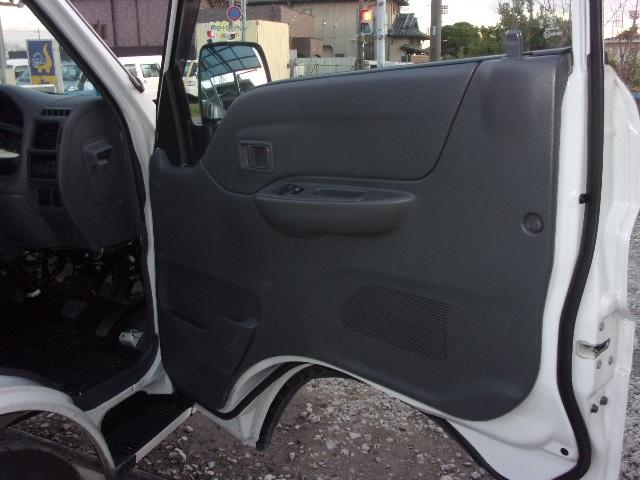 ボンゴバン DX 1年保証付 最終型 5MT車 ハイルーフ 荷室板張り 5ドア 2人乗り ワンオーナー 記録簿7枚 ETC ドラレコ プライバシーガラス AC Wエアバック ABS PS PW 積載1250kg(15枚目)
