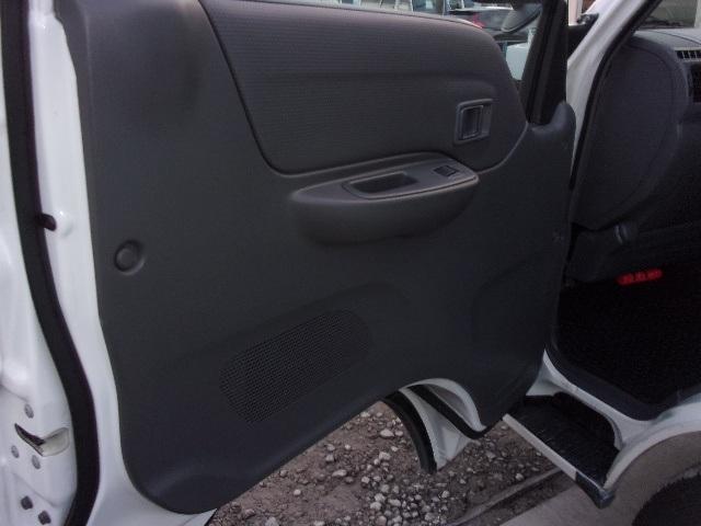 ボンゴバン DX 1年保証付 最終型 5MT車 ハイルーフ 荷室板張り 5ドア 2人乗り ワンオーナー 記録簿7枚 ETC ドラレコ プライバシーガラス AC Wエアバック ABS PS PW 積載1250kg(17枚目)