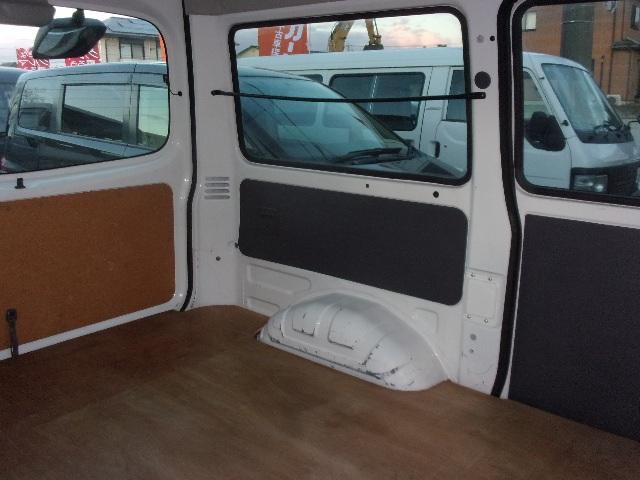 ボンゴバン DX 1年保証付 最終型 5MT車 ハイルーフ 荷室板張り 5ドア 2人乗り ワンオーナー 記録簿7枚 ETC ドラレコ プライバシーガラス AC Wエアバック ABS PS PW 積載1250kg(22枚目)