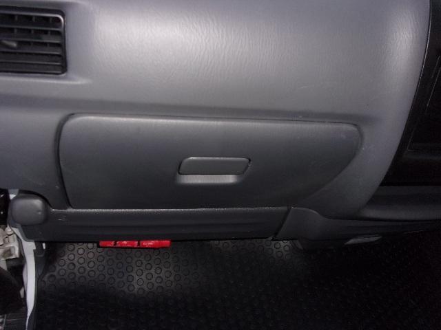 ボンゴバン DX 1年保証付 最終型 5MT車 ハイルーフ 荷室板張り 5ドア 2人乗り ワンオーナー 記録簿7枚 ETC ドラレコ プライバシーガラス AC Wエアバック ABS PS PW 積載1250kg(31枚目)