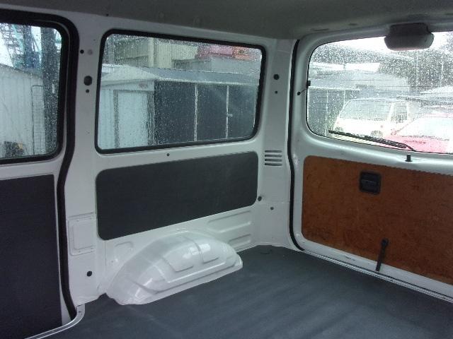 ボンゴバン ＤＸ　１年保証付　最終型　ルーフキャリア　５ＭＴ車　５ドア　２人乗り　ＥＴＣ　キーレス　禁煙車　プライバシーガラス　ＡＣ　Ｗエアバック　ＡＢＳ　ＰＳ　ＰＷ　積載１１５０ｋｇ（22枚目）