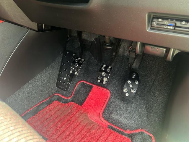 スイフトスポーツ ベースグレード　ワンオーナー　全方位付きナビ　ワークス久留米ＥＣＵスペック２　ＨＫＳ車高調（ハイパーＭＡＸ４　ＧＴ）　フジツボマフラー　ＴＭスクエアーブレーキパッド　フットペダル（Ｂｅａｔｒｕｓｈ）（33枚目）