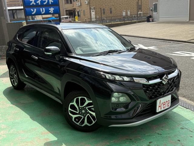 フロンクス ベースグレード　展示車両　走行２８ｋｍ　ＳＵＺＵＫＩセーフティサポート　デュアルセンサー　アダプティブクルーズ　誤発進前後　純正メモリーナビ　アラウンドビュー　ＨＵＤ　Ｆシートヒーター　オートブレーキオールド（8枚目）