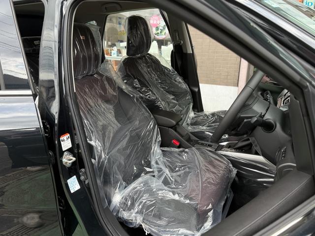 フロンクス ベースグレード　展示車両　走行２８ｋｍ　ＳＵＺＵＫＩセーフティサポート　デュアルセンサー　アダプティブクルーズ　誤発進前後　純正メモリーナビ　アラウンドビュー　ＨＵＤ　Ｆシートヒーター　オートブレーキオールド（12枚目）