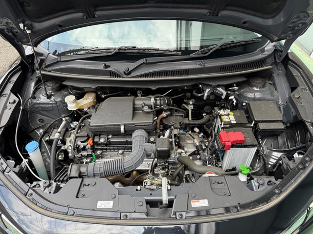 フロンクス ベースグレード　展示車両　走行２８ｋｍ　ＳＵＺＵＫＩセーフティサポート　デュアルセンサー　アダプティブクルーズ　誤発進前後　純正メモリーナビ　アラウンドビュー　ＨＵＤ　Ｆシートヒーター　オートブレーキオールド（36枚目）