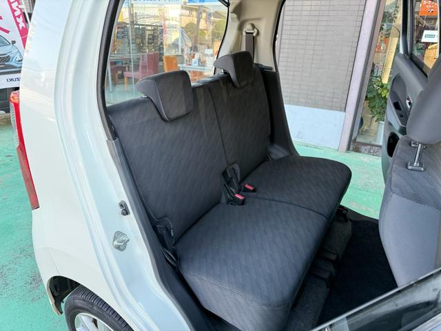 ワゴンＲ ＦＸリミテッド　プッシュスタート　スマートキー　アイドリングＳＴＯＰ　ＣＤオーディオ　ＥＴＣ　ウインカードアミラー　電動格納ドアミラー　フロアマット　ドアバイザー（16枚目）