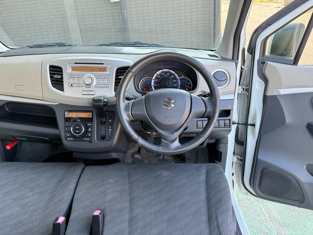 ワゴンＲ ＦＸリミテッド　プッシュスタート　スマートキー　アイドリングＳＴＯＰ　ＣＤオーディオ　ＥＴＣ　ウインカードアミラー　電動格納ドアミラー　フロアマット　ドアバイザー（23枚目）