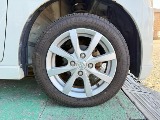 ワゴンＲ ＦＸリミテッド　プッシュスタート　スマートキー　アイドリングＳＴＯＰ　ＣＤオーディオ　ＥＴＣ　ウインカードアミラー　電動格納ドアミラー　フロアマット　ドアバイザー（30枚目）