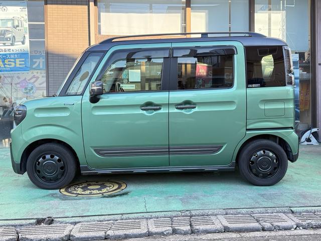 スペーシアギア ハイブリッドＸＺ　ターボ　ワンオーナー　禁煙車　デュアルセンサーブレーキサポート　全方位モニター付きメモリーナビ　フルセグＴＶ　ＤＶＤ　ビルトインＥＴＣ２．０　Ｆシートヒーター　Ｆドラレコ　ＬＥＤヘッドライト　ＬＥＤフォグ（4枚目）