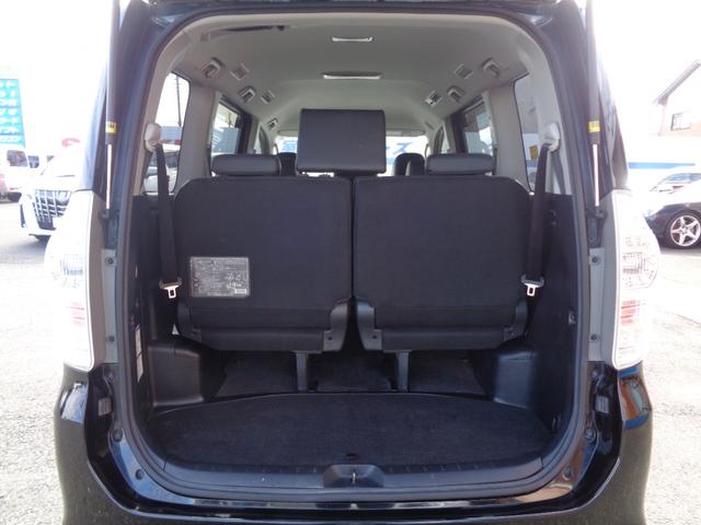 ヴォクシー ＺＳ　煌ＩＩＩ（9枚目）