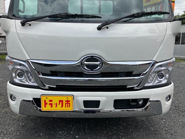 デュトロ 　積載２トン　ワイドロング全低床　６ＡＴ　業務未使用　衝突被害軽減ブレーキ　ＬＥＤヘッドライト＆フォグランプ　バックカメラ　メッキグリル＆ガーニッシュ　コーナーセンサー（12枚目）