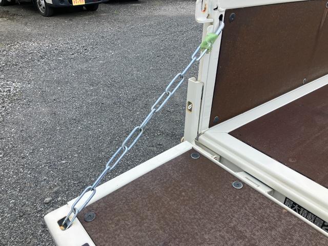 デュトロ 　積載２トン　ワイドロング全低床　６ＡＴ　業務未使用　衝突被害軽減ブレーキ　ＬＥＤヘッドライト＆フォグランプ　バックカメラ　メッキグリル＆ガーニッシュ　コーナーセンサー（24枚目）