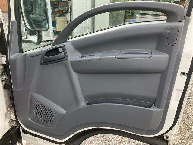 エルフトラック 　積載３．５トン　ワイドセミロング高床　ＭＴモード付き６ＡＴ　荷台塗装仕上済み　ロープ穴６対　荷台床面鉄板（31枚目）