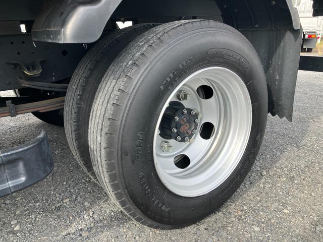 エルフトラック 　積載３．５トン　ワイドセミロング高床　ＭＴモード付き６ＡＴ　荷台塗装仕上済み　ロープ穴６対　荷台床面鉄板（53枚目）