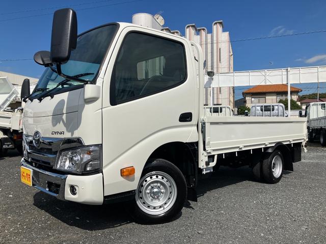 ダイナトラック 　積載１．２５ｔ　超低床Ｇパッケージ　ＡＴ　登録済み未使用車　普通運転免許　衝突被害軽減ブレーキ　バックカメラ　キーレス　ＬＥＤヘッドライト＆フォグランプ（2枚目）