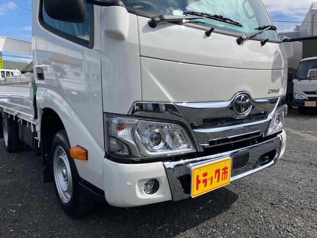 ダイナトラック 　積載１．２５ｔ　超低床Ｇパッケージ　ＡＴ　登録済み未使用車　普通運転免許　衝突被害軽減ブレーキ　バックカメラ　キーレス　ＬＥＤヘッドライト＆フォグランプ（15枚目）