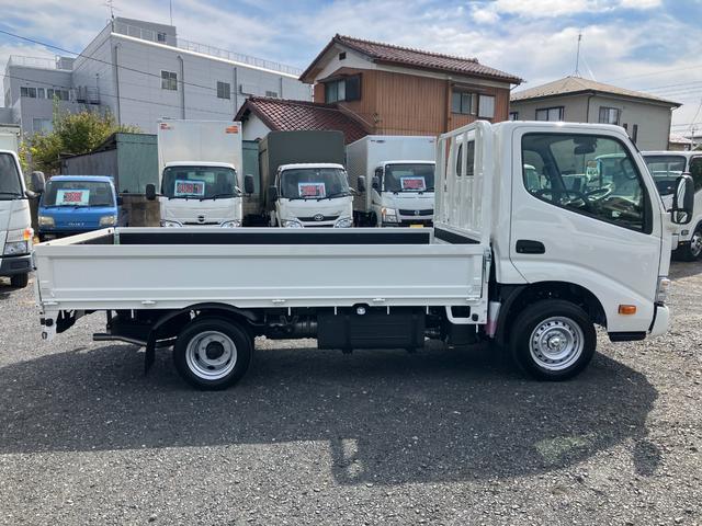 ダイナトラック 　積載１．２５ｔ　超低床Ｇパッケージ　ＡＴ　登録済み未使用車　普通運転免許　衝突被害軽減ブレーキ　バックカメラ　キーレス　ＬＥＤヘッドライト＆フォグランプ（16枚目）