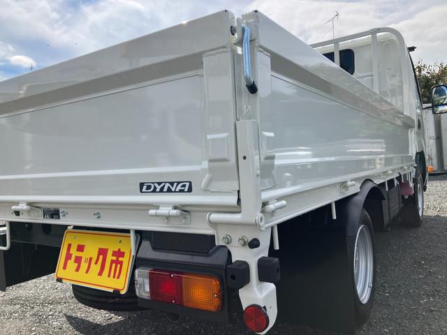 ダイナトラック 　積載１．２５ｔ　超低床Ｇパッケージ　ＡＴ　登録済み未使用車　普通運転免許　衝突被害軽減ブレーキ　バックカメラ　キーレス　ＬＥＤヘッドライト＆フォグランプ（17枚目）