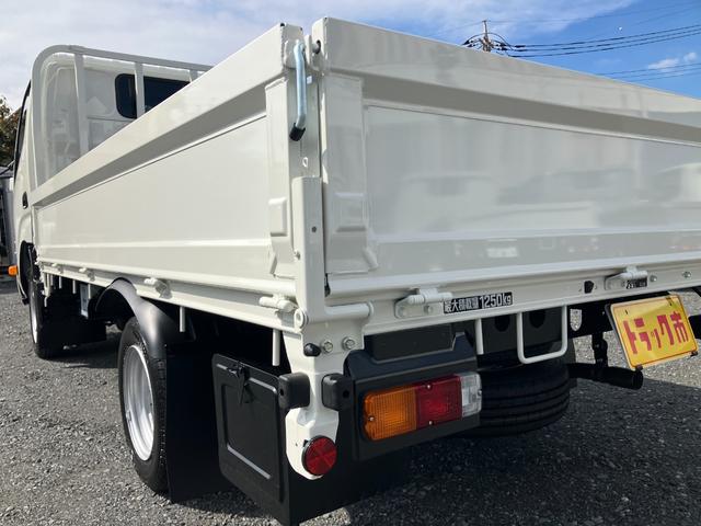 ダイナトラック 　積載１．２５ｔ　超低床Ｇパッケージ　ＡＴ　登録済み未使用車　普通運転免許　衝突被害軽減ブレーキ　バックカメラ　キーレス　ＬＥＤヘッドライト＆フォグランプ（21枚目）