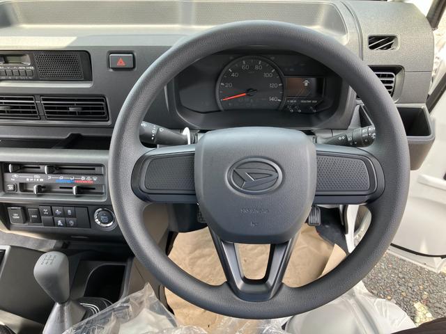 ハイゼットトラック 　ＰＴＯ多目的ダンプ　ＬＥＤ省力パック　届出済み未使用車　スマートキー　ＬＥＤヘッドライト＆フォグランプ　衝突被害軽減ブレーキ　コーナーセンサー（8枚目）