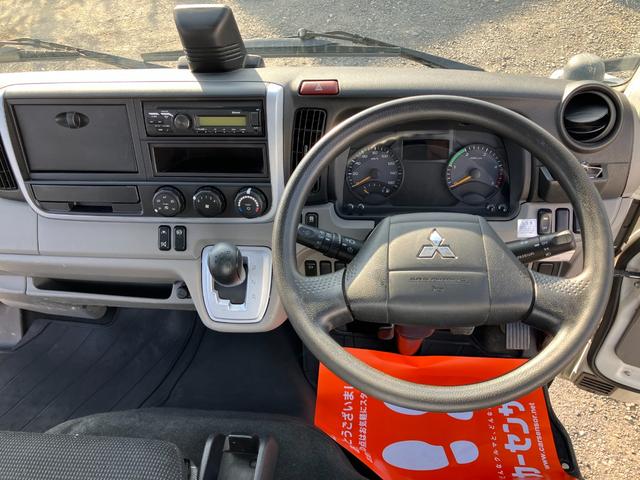 キャンター 　積載２トン　平ボディ１０尺　４ＷＤ　ＭＴモード付き６ＡＴ　荷台塗装仕上げ済み　衝突被害軽減ブレーキ　キーレス（8枚目）