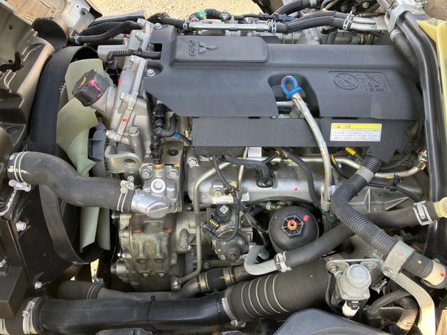 キャンター 　積載２トン　平ボディ１０尺　４ＷＤ　ＭＴモード付き６ＡＴ　荷台塗装仕上げ済み　衝突被害軽減ブレーキ　キーレス（40枚目）