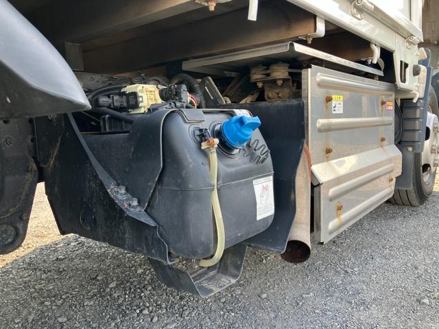 キャンター 　積載２トン　平ボディ１０尺　４ＷＤ　ＭＴモード付き６ＡＴ　荷台塗装仕上げ済み　衝突被害軽減ブレーキ　キーレス（42枚目）